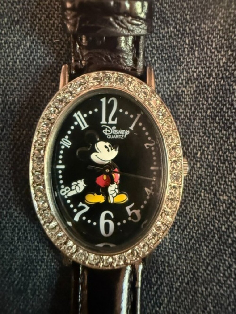 Disney Parks Mickey Mouse Vintage Oval Watch ✨ NEW Battery!